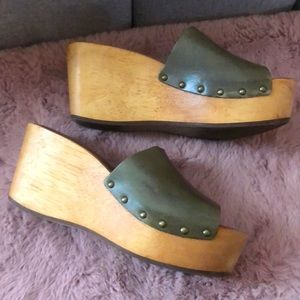 Zigi artisan VICTORIA wood studded platform clogs slides. 8.5